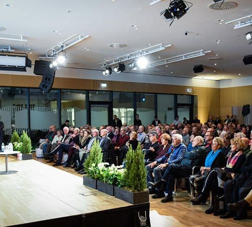 OÖN-Geld-Tag: Experten diskutieren Geldanlage, Wirtschaft und Finanzmärkte in Linz.